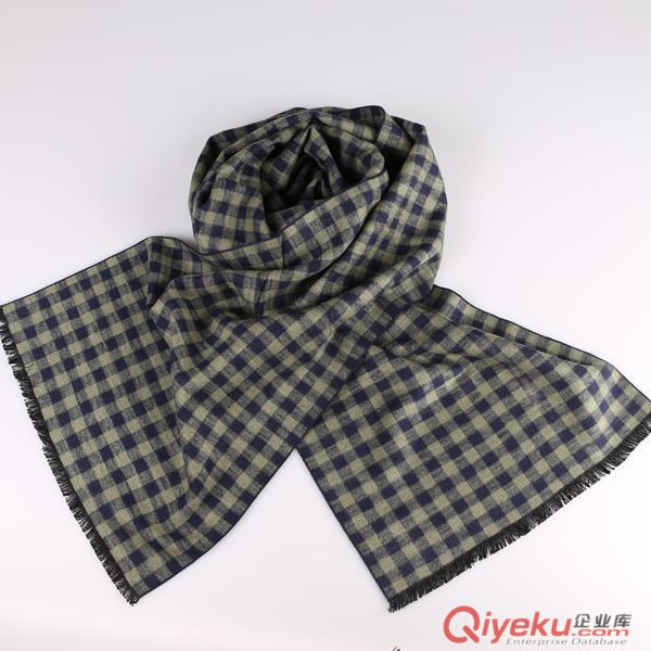 廠家供應(yīng)秋冬真絲拉絨圍巾新款男士格子圍巾 圍巾批發(fā)