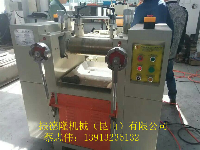6寸小型實驗用開煉機原始圖片2