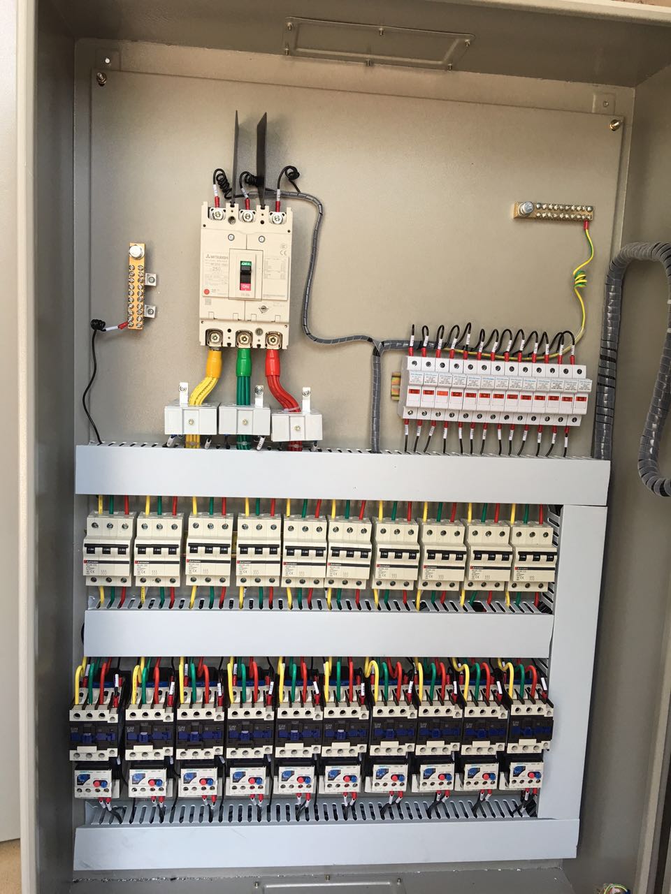 配電箱加工低價批發|東莞峰榮機電工程的配電箱怎么樣