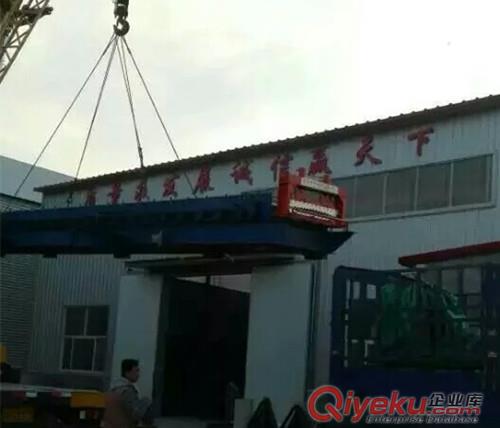 偉拓供應(yīng)汽車廂板壓瓦機(jī)