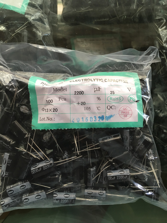 高品質鋁電解電容,25V1000UF