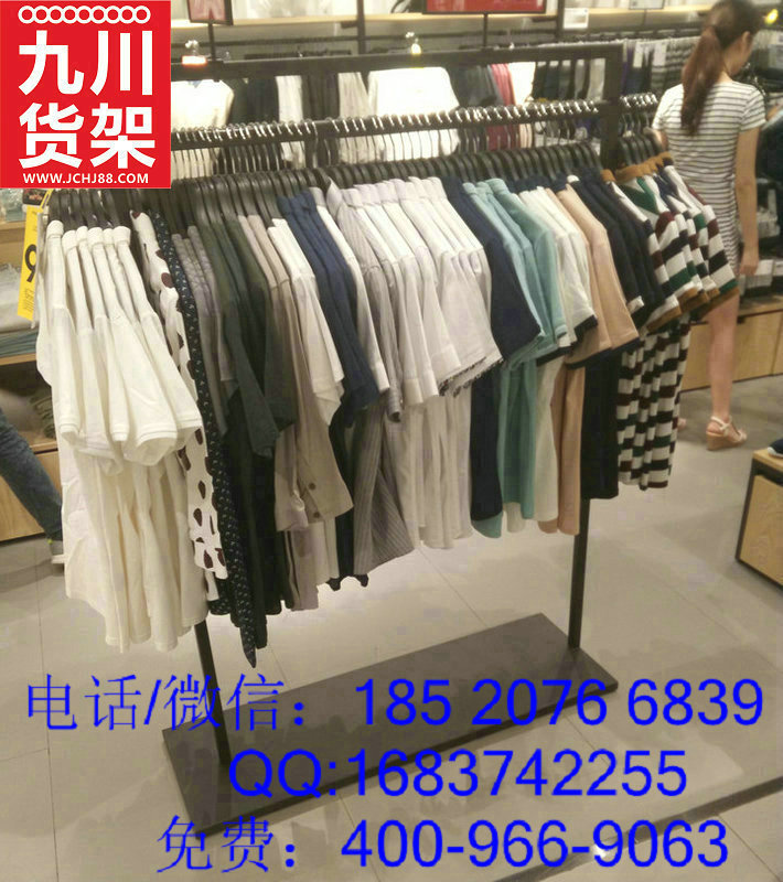 小資生活館 服裝店裝修,好聯優品貨架、無印良品貨架、大創貨架、三福貨架原始圖片3