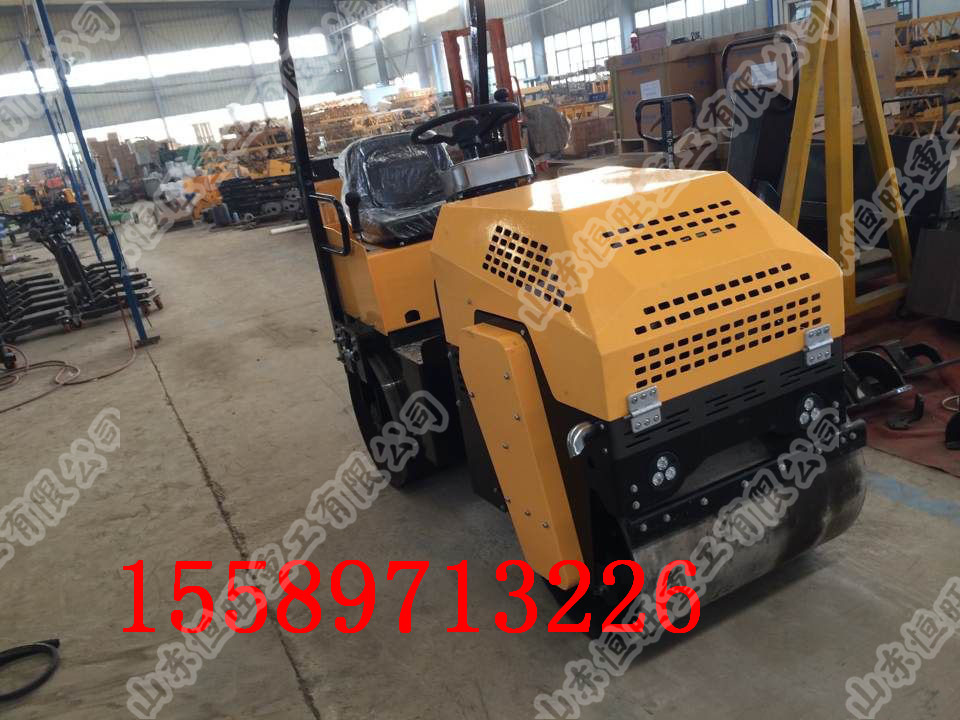 廠家低價處理壓路機 HW-42C全液壓振動壓路機
