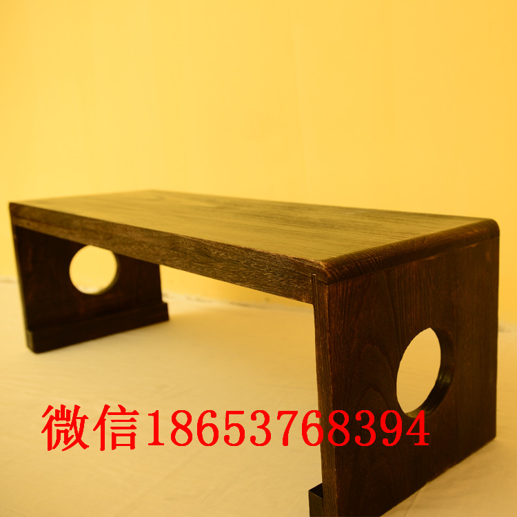 供應國學桌椅：山東兒童雙人實木碳化仿古國學課桌批發價格怎么樣