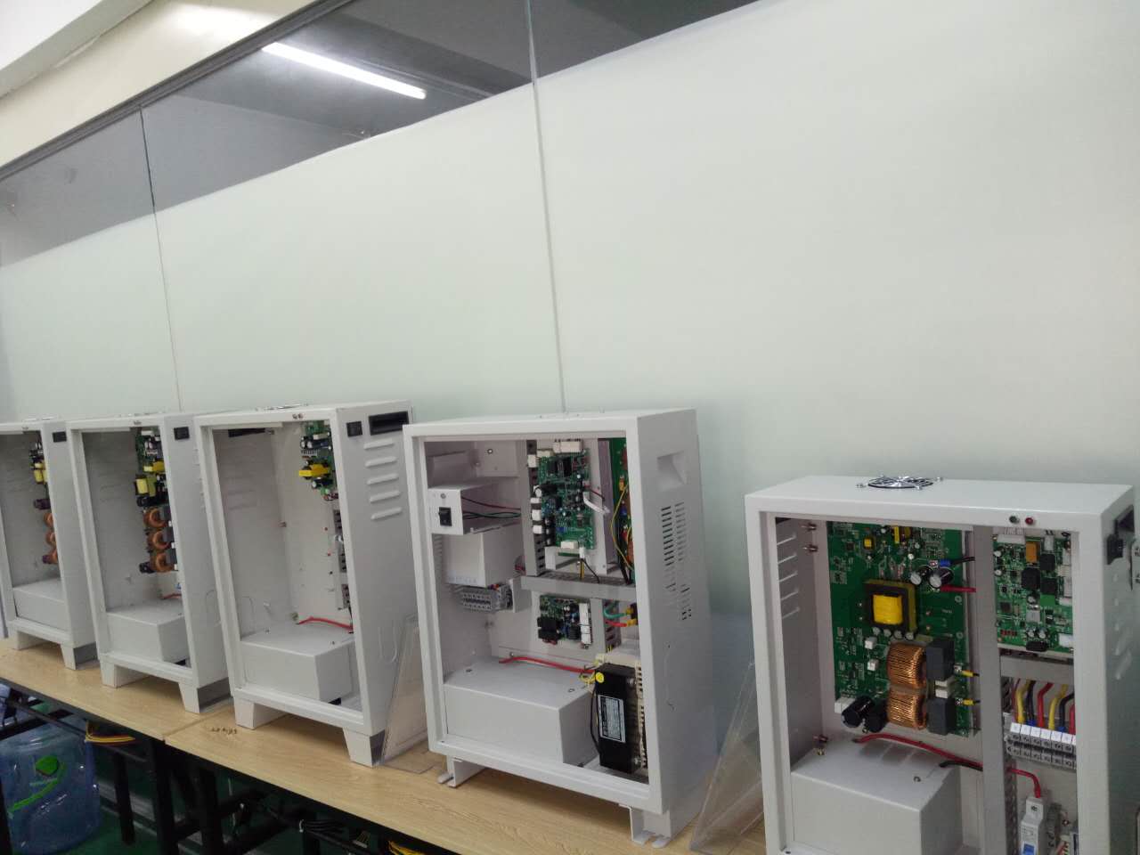 口碑好的福建電梯供應商推薦_貴陽電梯停電應急平層裝置報價