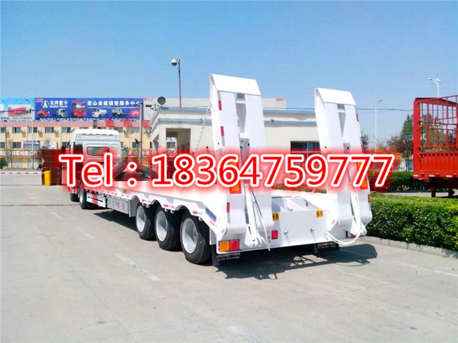 半掛車(chē)/低平板半掛車(chē)挖掘機(jī)運(yùn)輸
