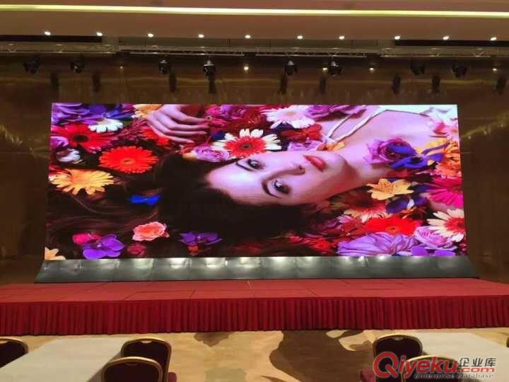 順德LED顯示屏廠家供應(yīng)室內(nèi)全彩戶外全彩顯示屏廠家