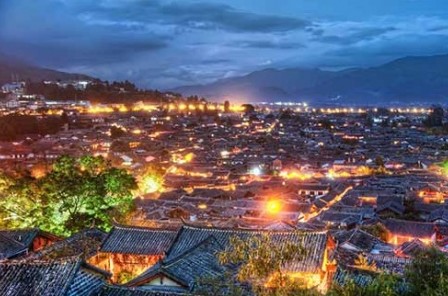 上海戶外徒步-云南- 虎跳峽- 香格里拉- 梅里雪山日照金山- 徒步雨崩