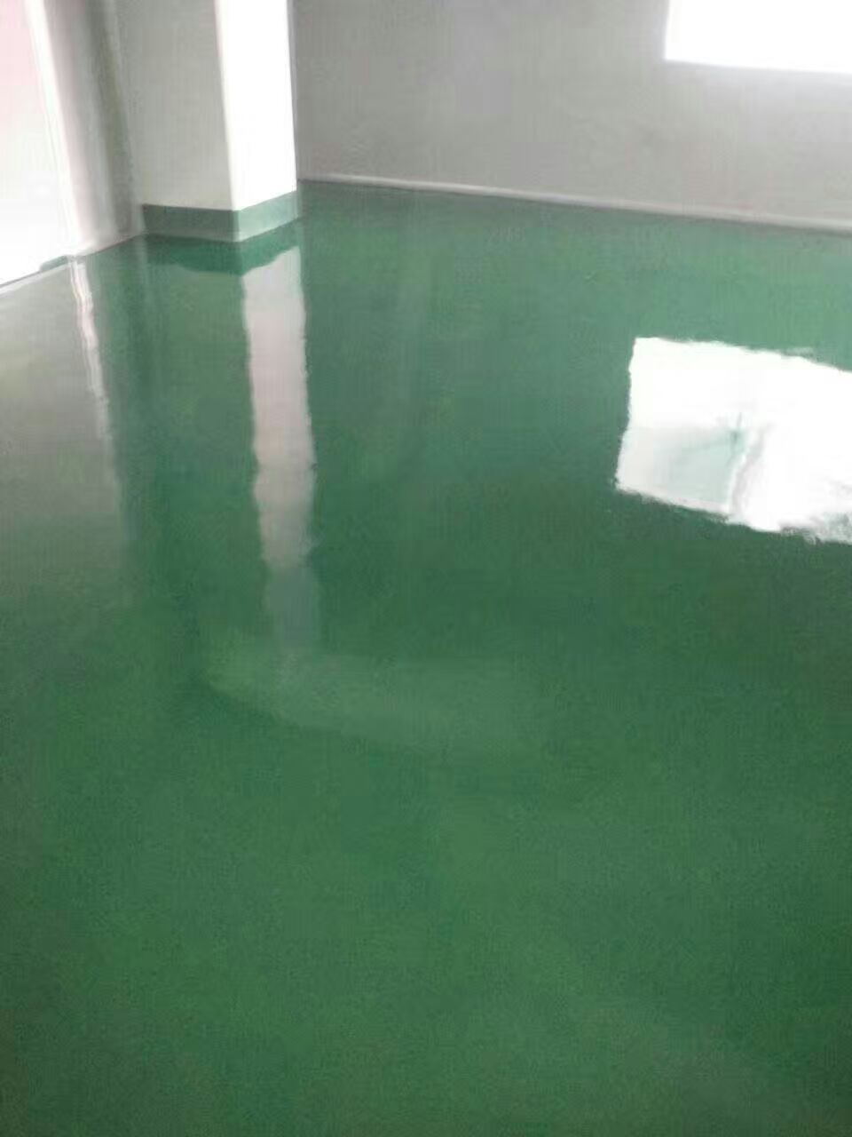 【質(zhì)量可靠】銅陵環(huán)氧自流平地坪價(jià)格|銅陵環(huán)氧自流平地坪施工工程